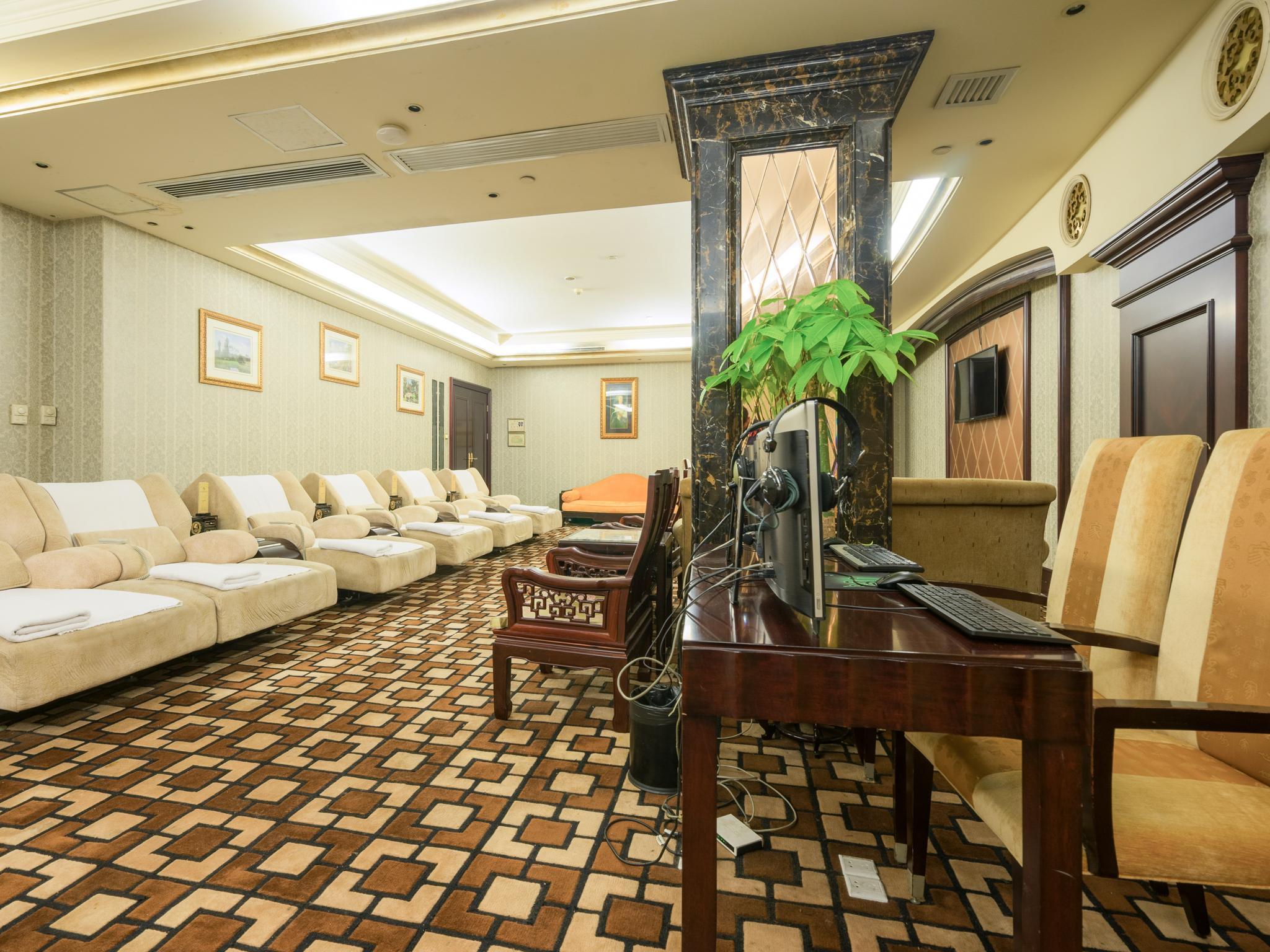 Royal Mediterranean Hotel Canton Extérieur photo