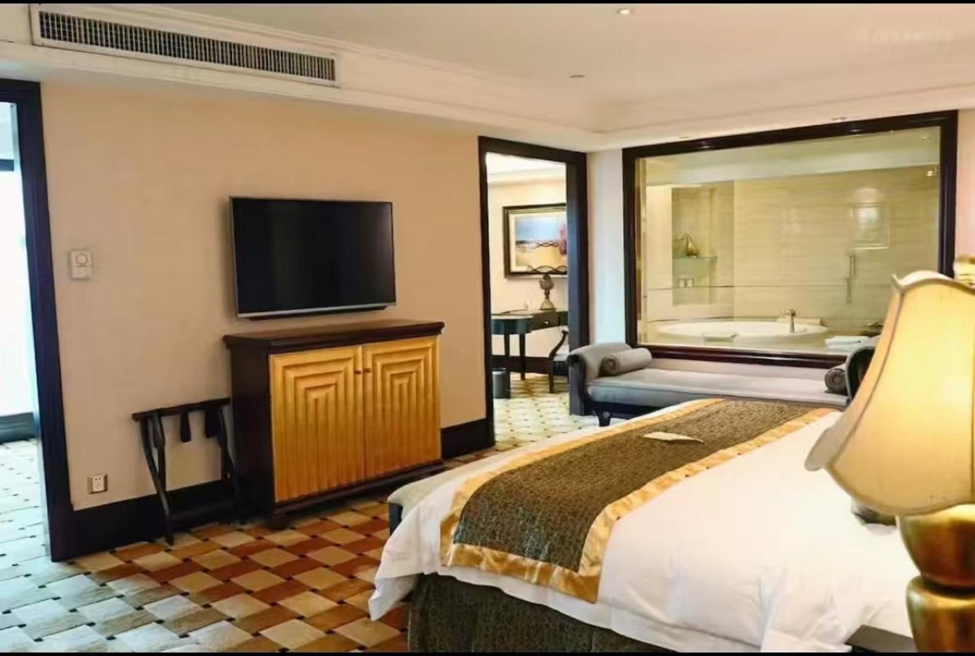 Royal Mediterranean Hotel Canton Extérieur photo