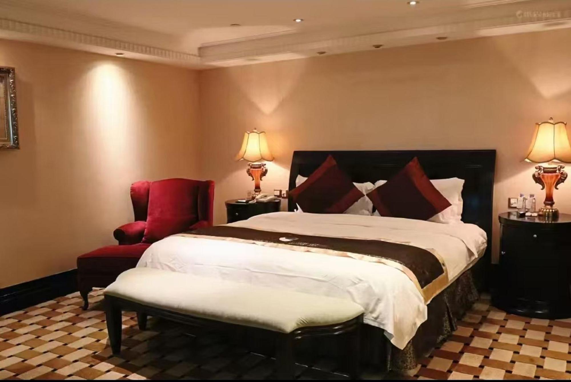 Royal Mediterranean Hotel Canton Extérieur photo